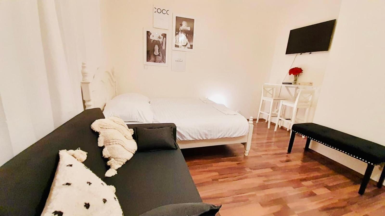 Cozy Homestay At Andel Prague Exterior photo